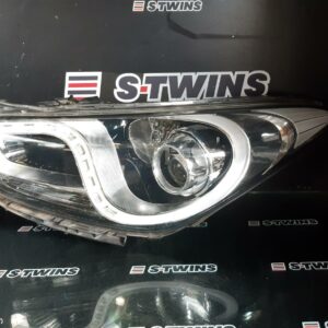2012 Hyundai I40 Left Headlamp Vf Xenon 09/11-05/15 289797