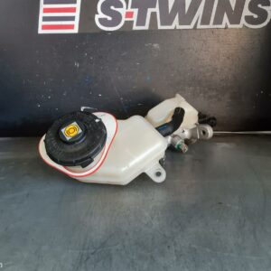 2016 Honda Crv Master Cylinder Rm 11/12-04/17 288704