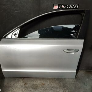 2011 Skoda Superb Left Front Door 3T 03/09-12/15 265321