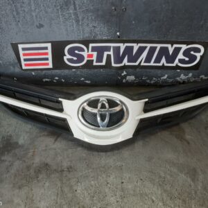 2014 Toyota Corolla Grille Radiator Grille Zre182R Hatch Ascent/Ascent Sport Colour Coded 10/12-03/15 291941