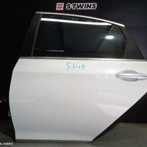 2017 Hyundai Genesis Left Rear Door Sliding Dh 11/14-01/18 299151