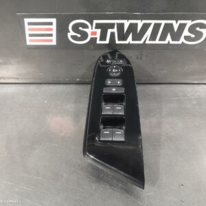 2020 Honda Crv Pwr Dr Wind Switch Rh Front (Master Switch) W/ Auto Down On All Doors Rw 05/17-08/23 302943