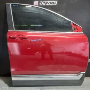 2020 Honda Crv Right Front Door Rw 05/17-08/23 302921