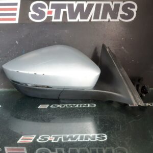 2020 Skoda Superb Right Door Mirror W/ Power Fold Type W/ Memory & Heated Type W/ Auto Dim Black Type Np 05/19- 304760