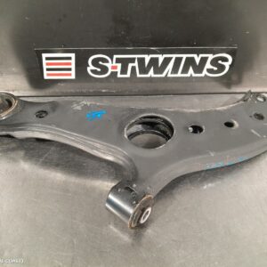 2013 Kia Sorento Right Front Lower Control Arm Xm 10/12-12/14 304400