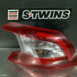 2015 Peugeot 308 Left Taillight T9 Hatch 10/14-06/17 302913