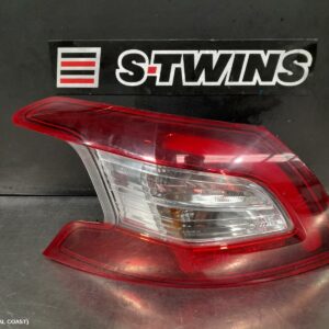 2015 Peugeot 308 Left Taillight T9 Hatch 10/14-06/17 301580