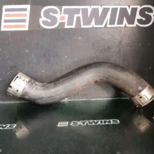 2023 Nissan Navara Intercooler Np300 Upper Turbo To Intercooler Hose/Pipesdiesel 2.3 Ys23Ddtt (Twin Turbo) 04/15- 303569