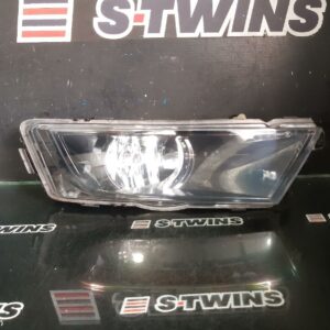 2014 Skoda Octavia Right Indicator Fog Side Bumper Foglamp Ne Halogen Non Cornering Function Type 11/13-02/17 303450