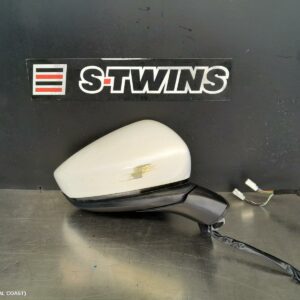 2021 Mazda Cx30 Right Door Mirror Dm W/ Memory Heated Type Non Camera Type Colour Coded 10/19- 312970