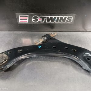 2021 Toyota Camry Right Front Lower Control Arm Xv70 09/17-05/24 235842