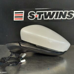 2021 Mazda Cx30 Left Door Mirror Dm W/ Memory Heated Type Non Camera Type Colour Coded 10/19- 312971