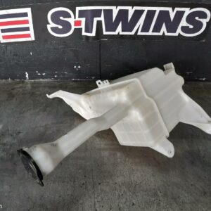2016 Toyota Camry Washer Bottle Asv50/Avv50 12/11-10/17 167720