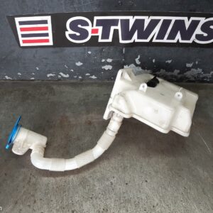 2011 Volkswagen Golf Washer Bottle Gen 5-Gen 6 Non H/Lamp Washer Type Single Pump 06/04-12/15 319571