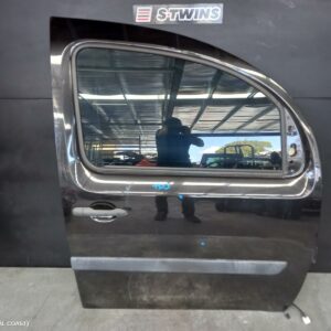 2016 Renault Kangoo Right Front Door X61 09/13-02/22 319105