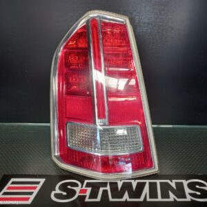 2014 Chrysler 300C Left Taillight Lx2 12/11-12/14 319929