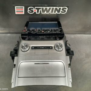 2020 Toyota Landcruiser Radio Cd Dvd Sat Tv 200 Series Head Unit W/ Display Unit 08/15-03/21 304789