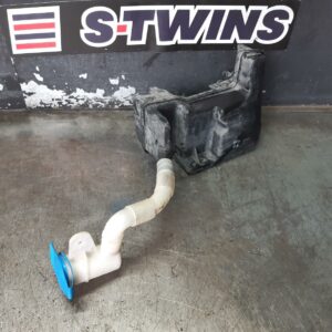 2011 Volkswagen Golf Washer Bottle Gen 5-Gen 6 W/ H/Lamp Washer Type Twin Pump 06/04-12/15 318036