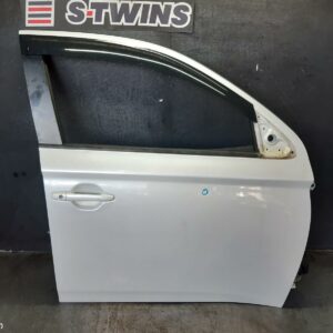 2013 Mitsubishi Outlander Right Front Door Zj 10/12-03/15 315717