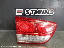 2015 Kia Sorento Rear Garnish Tailgate Lamp (Lh Side) Non Led Type Um 03/15-08/17 324726