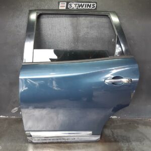 2014 Nissan Pathfinder Left Rear Door Sliding R52 W/ Chrome Mould Type 06/13-04/21 322121