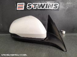 2019 Honda Hrv Right Door Mirror Ru5 Vti-S Colour Coded Manual Fold W/ Camera Type 07/18-10/21 325356