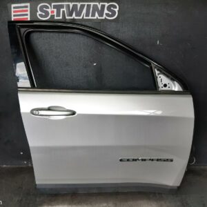 2018 Jeep Compass Right Front Door M6 10/17- 321139
