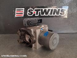 2016 Audi A4 Abs Pump Modulator B9 8W P/N 8W0614517J 10/15- 285393