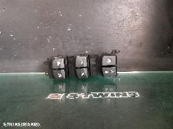 2013 Hyundai I30 Pwr Dr Wind Switch Rh Front (Master Switch) All Auto Button Type Gd 5Dr Hatch 03/12-02/17 209664