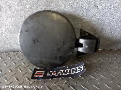 2005 Holden Commodore Fuel Door Filler Vz Sedan Fuel Door 08/04-09/07 136448