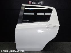 2019 Toyota Yaris Left Rear Door Sliding Ncp13# 5Dr Hatch 08/11-12/19 332518