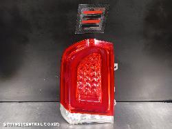 2020 Chrysler 300C Left Taillight Lx2 Red Insert Type 01/15-12/21 220480