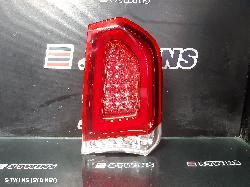 2018 Chrysler 300C Right Taillight Lx2 Red Insert Type 01/15-12/21 253941