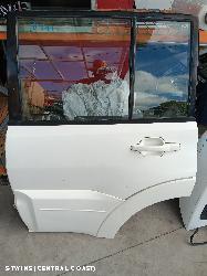 2013 Mitsubishi Pajero Left Rear Door Sliding Ns-Nx 08/06-04/21 317726