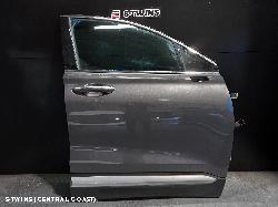 2020 Hyundai Santa Fe Right Front Door Tm 03/18-10/23 269735