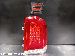 2020 Chrysler 300C Right Taillight Lx2 Red Insert Type 01/15-12/21 220465