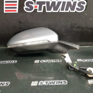 2017 Volkswagen Golf Right Door Mirror 	 Gen 7 Alltrack Silver Manual Fold W/ Memory Non Heated Lane Change Assist Type (6Xs/79C) 03/17-08/20 347632