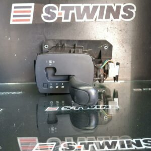 2011 Volvo S40 Gear Stick Shifter  S40 (Vin Yv1Ms...) Auto W/O 'W' Button 03/04-08/12 164009