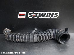 2014 Volkswagen Transporter Air Cleaner Duct Hos T5 My10 03/10-06/15 260637