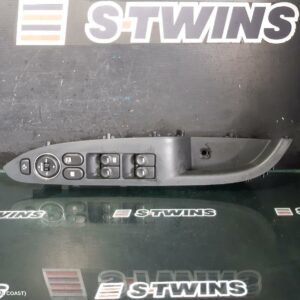 2010 Hyundai I30 Pwr Dr Wind Switch Rh Front (Master Switch) Power Fold Mirror Type Fd 09/07-04/12 262949