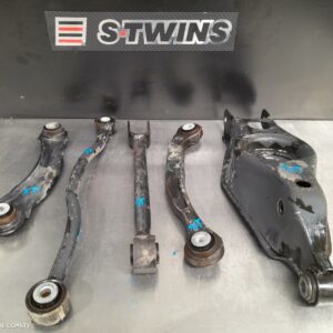 2010 Chrysler 300C Left Rear Trailing Arm Lower - Centre 11/05-12/11 183121