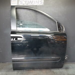 2013 Kia Carnival/Grand Carnival Right Front Door Vq 12/05-12/14 199384
