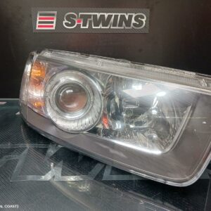 2012 Holden Captiva Right Headlamp Cg Captiva 7 (4Th Vin = C) Grey Surround 01/11-09/15 186860