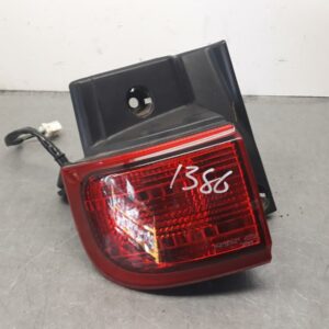 2003 Nissan Elgrand Left Taillight E51 Upper Lens# 4956 05/02-12/10 60462