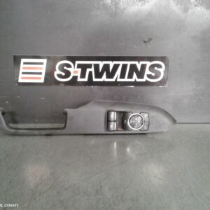 2022 Ford Mustang Pwr Dr Wind Switch Rh Front (Master Switch) W/ Power Fold Fm-Fn 08/15- 351414
