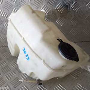 2009 Toyota Hiace Washer Bottle Trh/Kdh 03/05-04/19 142624