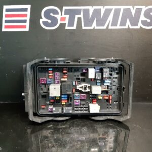 2018 Holden Commodore Fuse Box Engine Bay Zb Petrol 10/17-12/20 113798
