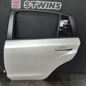 2015 Subaru Xv Left Rear Door Sliding G4X 08/11-04/17 326373