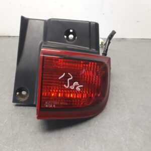 2003 Nissan Elgrand Right Taillight E51 Upper Lens# 4956 05/02-12/10 60463
