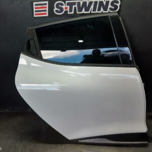 2017 Renault Clio Right Rear Door Sliding X98 08/16-10/19 352862
